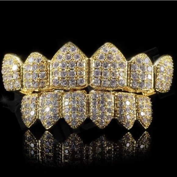 14K ICED OUT Quality Gold Cz Diamond Grillz Set - Picture 2 of 4